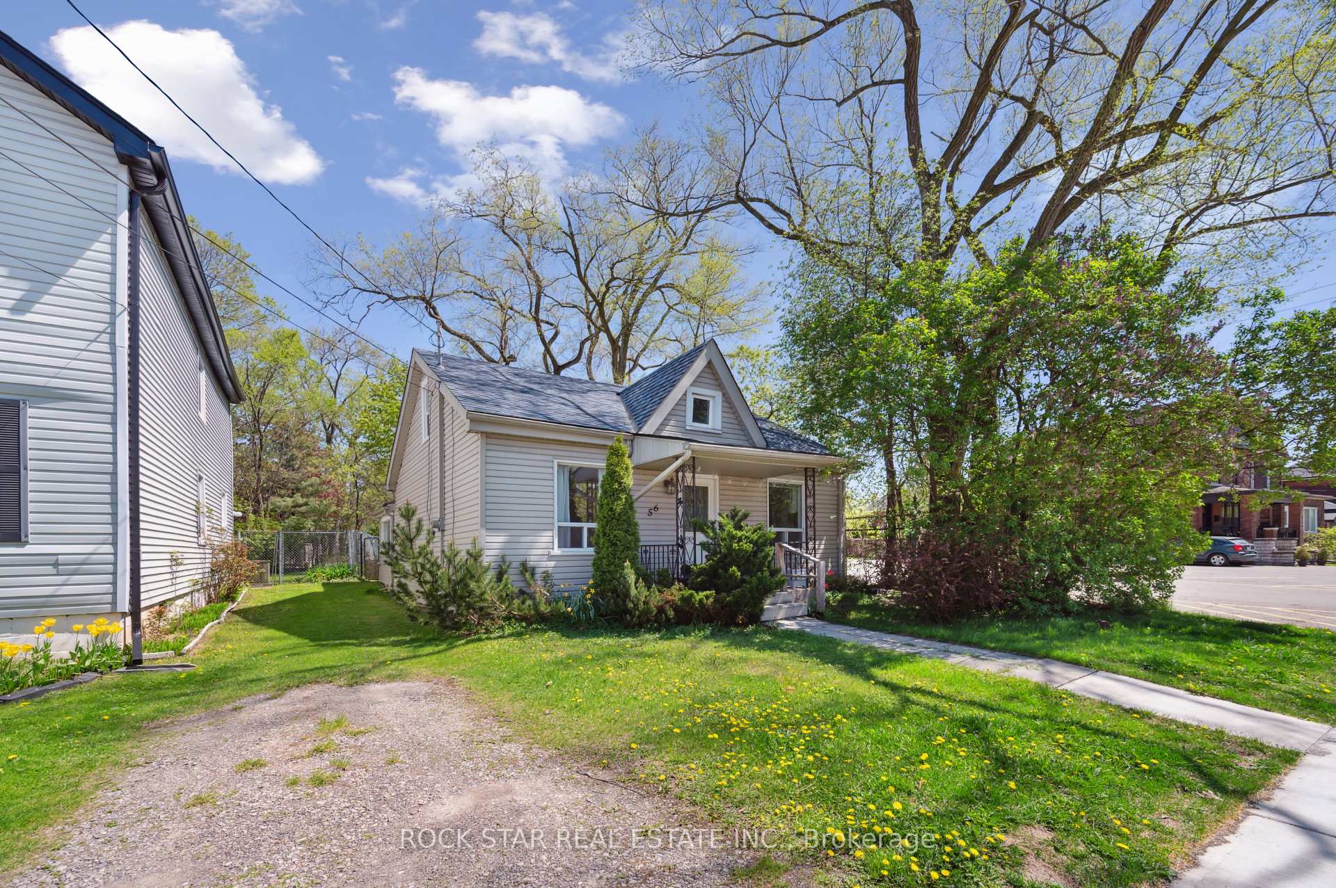 Photo 5 of 56 Breadalbane Street, Hamilton, Strathcona — HOMEH