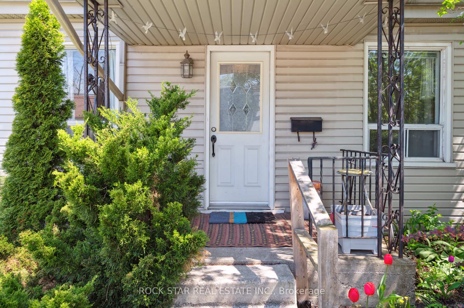 Photo 6 of 56 Breadalbane Street, Hamilton, Strathcona — HOMEH