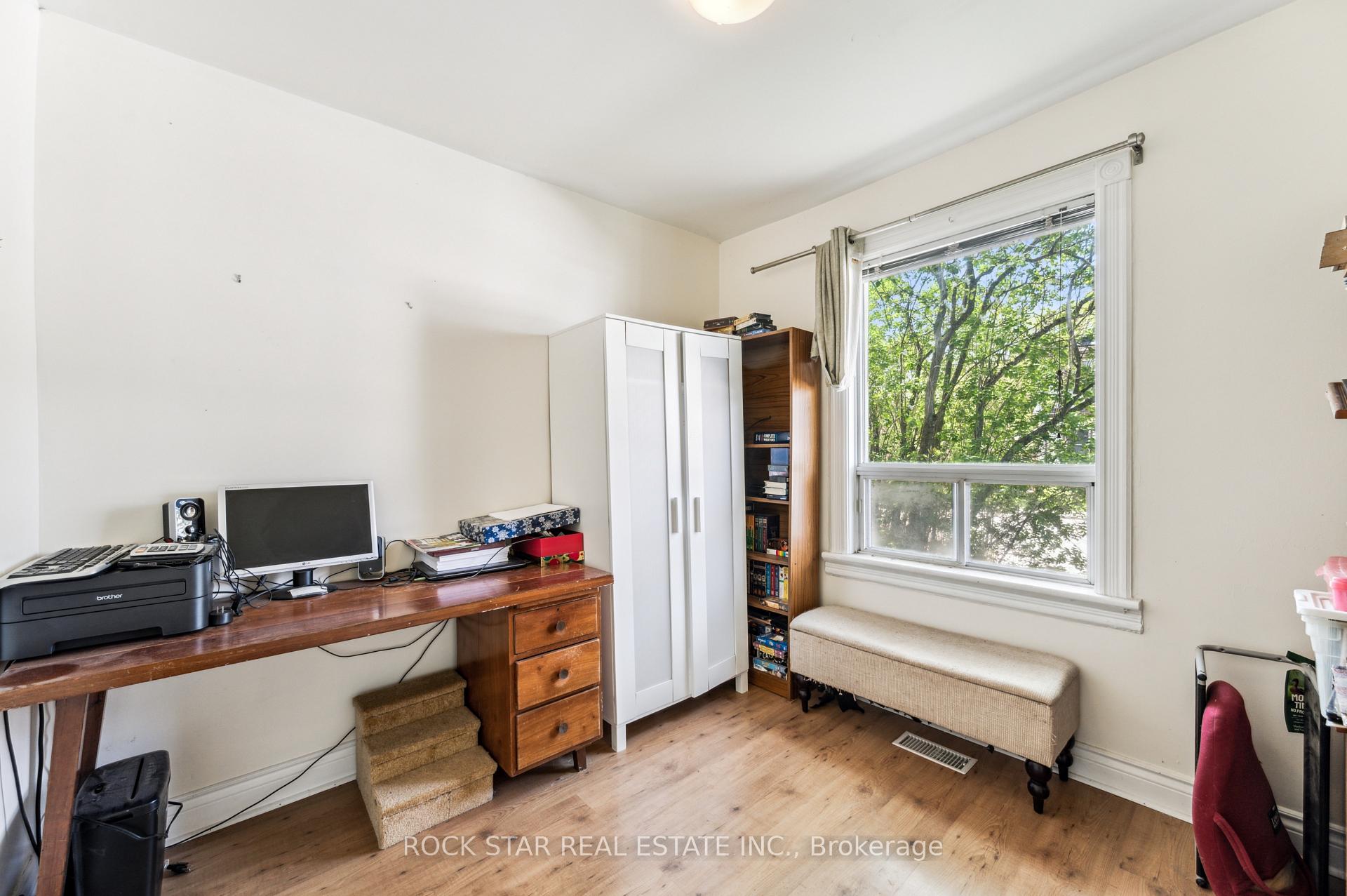 Photo 17 of 56 Breadalbane Street, Hamilton, Strathcona — HOMEH