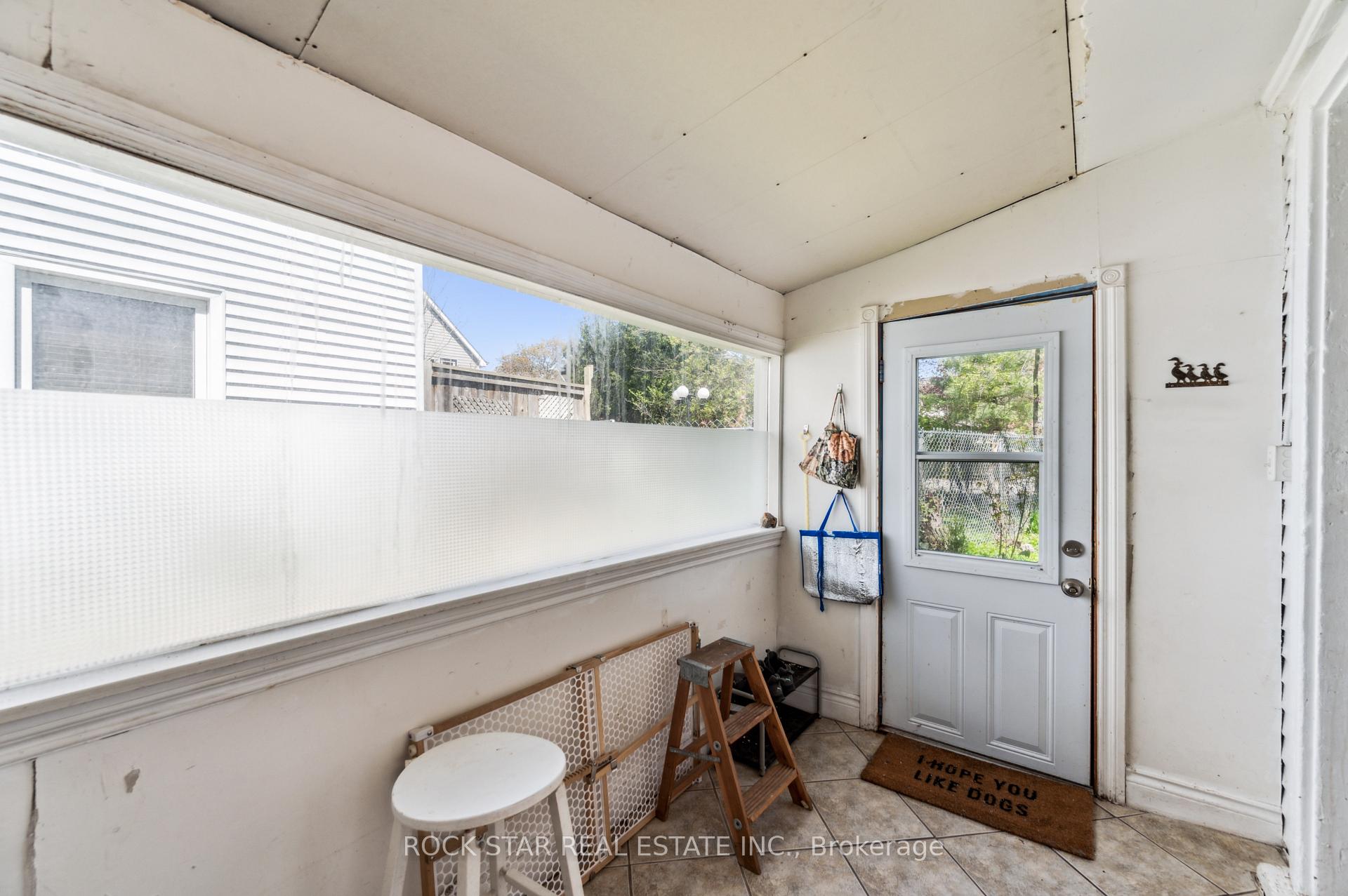 Photo 24 of 56 Breadalbane Street, Hamilton, Strathcona — HOMEH