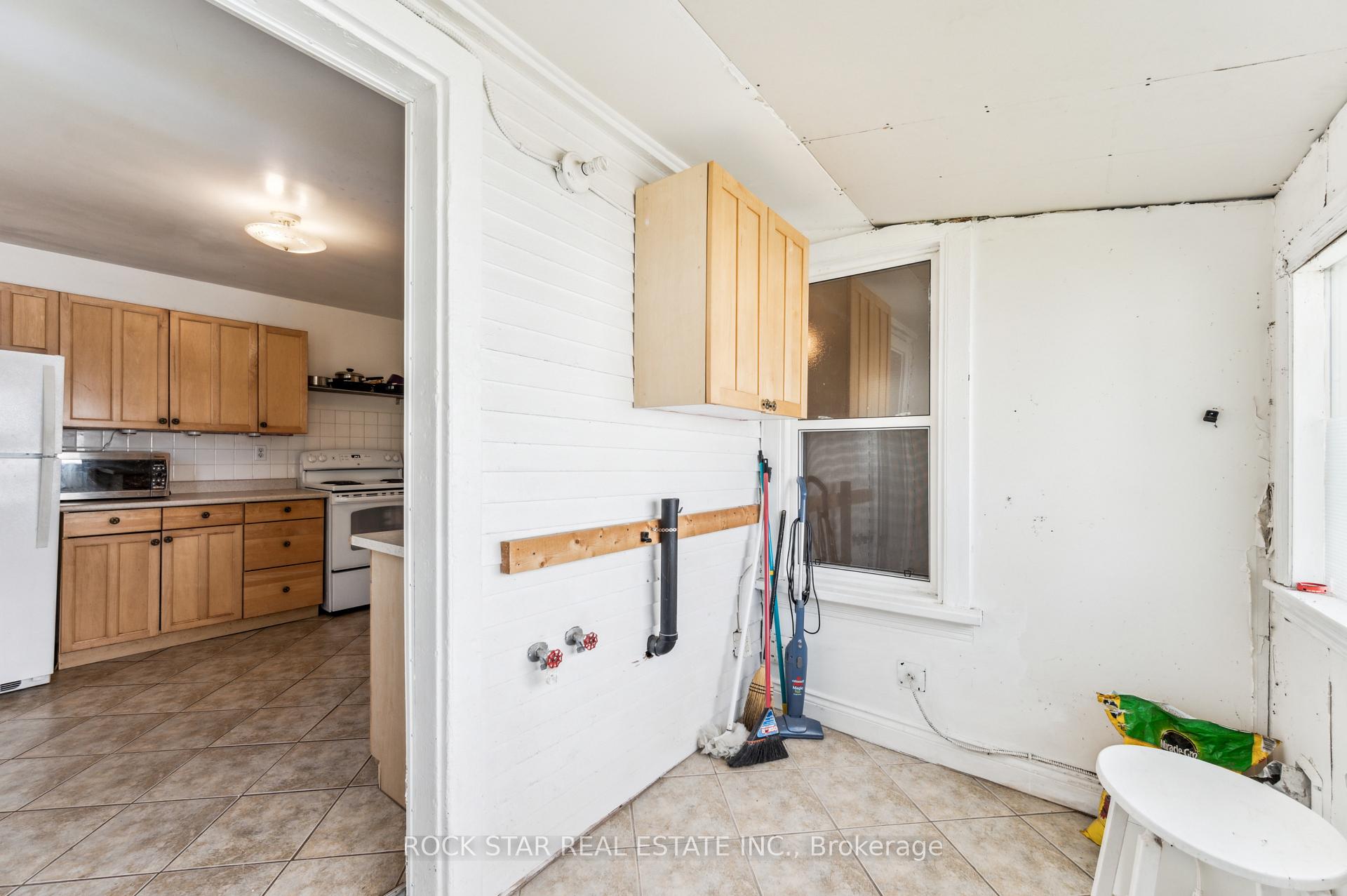 Photo 25 of 56 Breadalbane Street, Hamilton, Strathcona — HOMEH