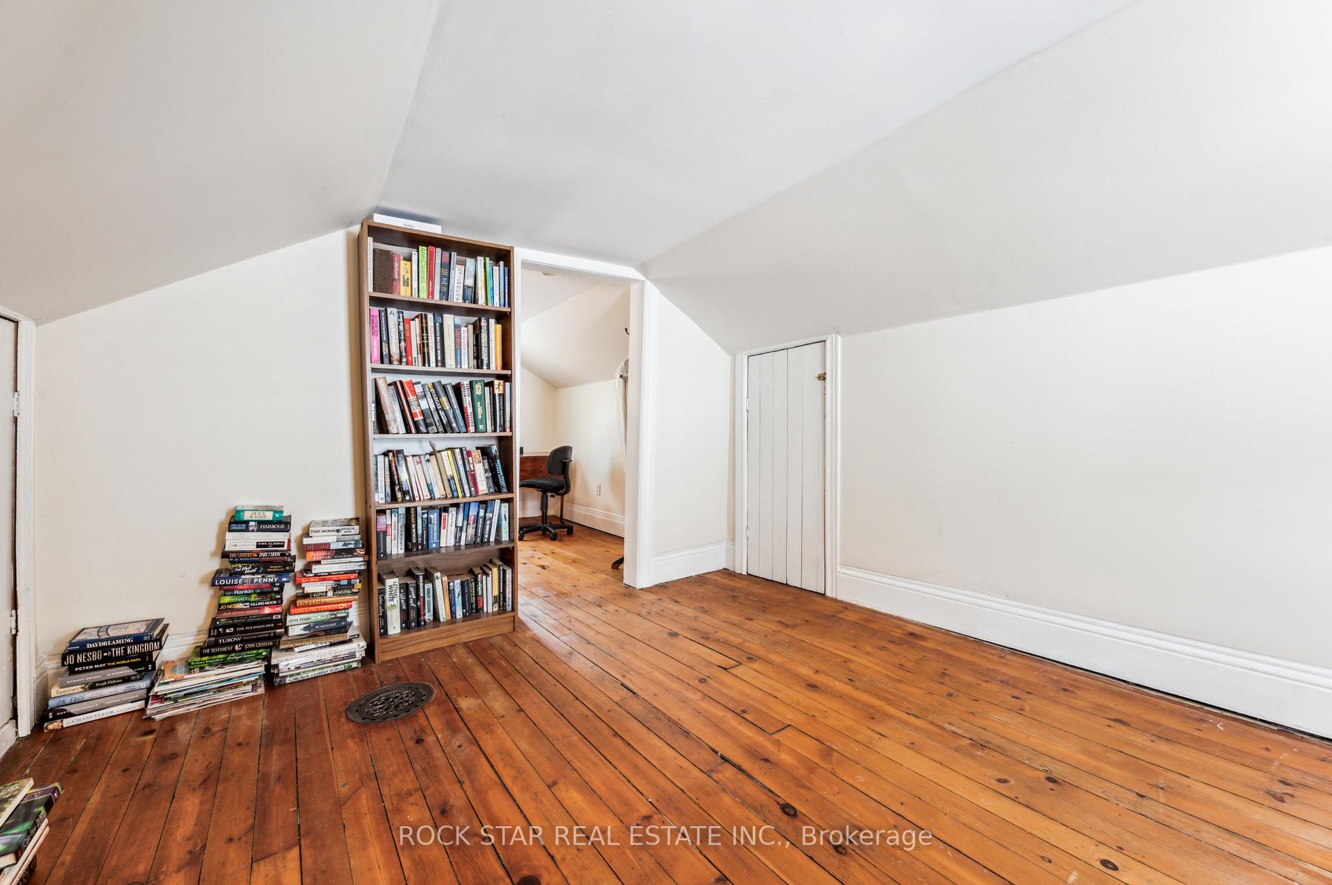 Photo 27 of 56 Breadalbane Street, Hamilton, Strathcona — HOMEH
