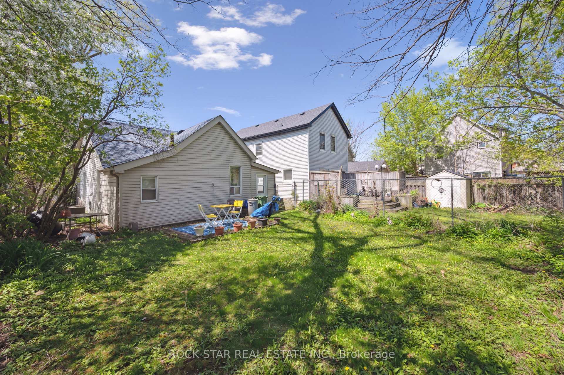 Photo 32 of 56 Breadalbane Street, Hamilton, Strathcona — HOMEH