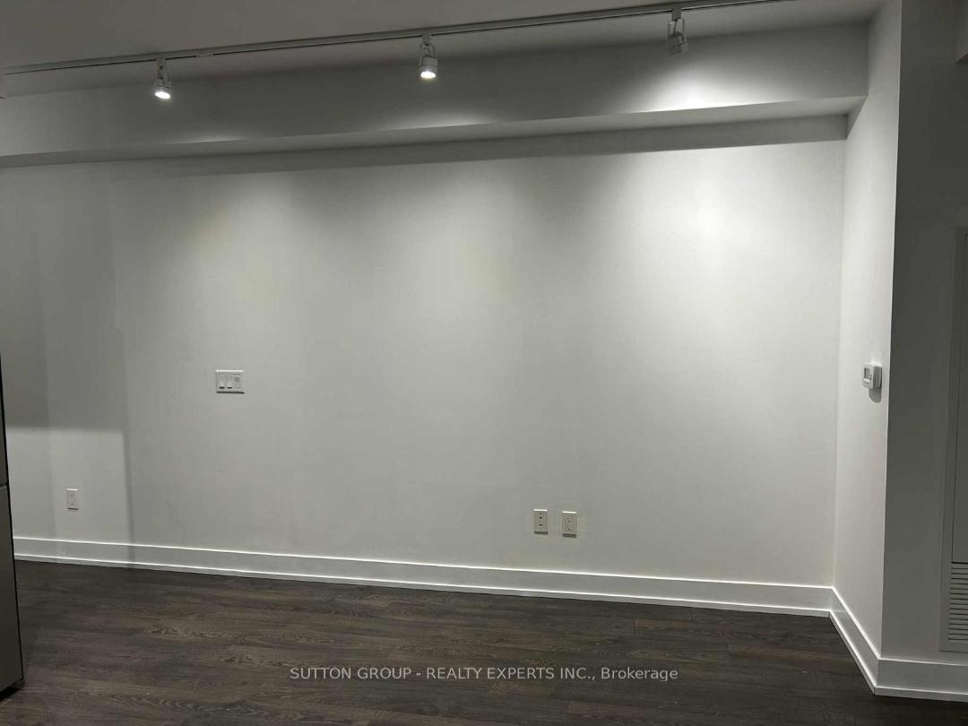 Photo 12 of Unit 520, 2550 Simcoe Street N, Oshawa, Windfields — HOMEH