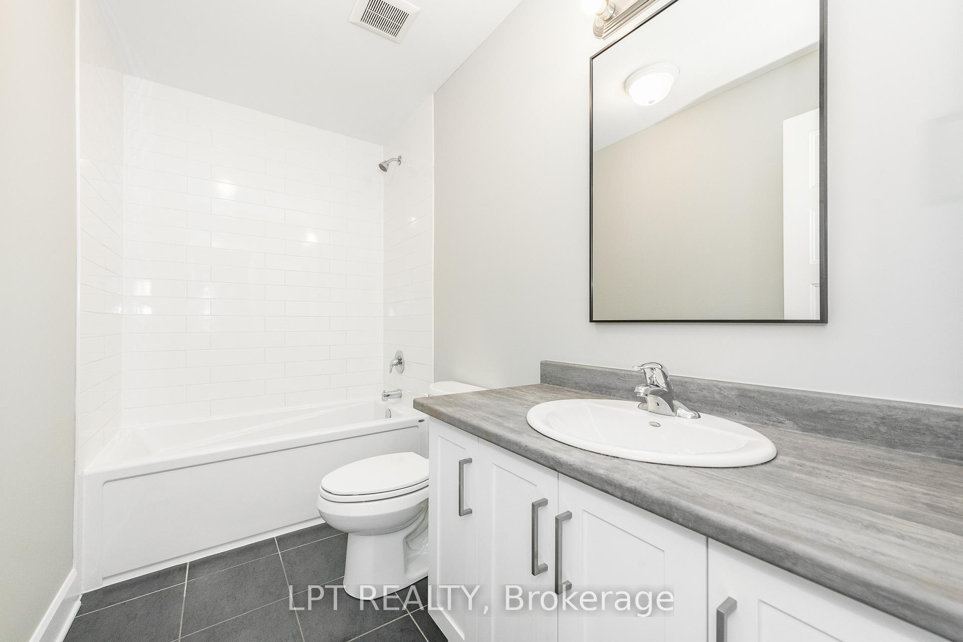 Photo 23 of 39 McPhail Road, Carleton Place — HOMEH