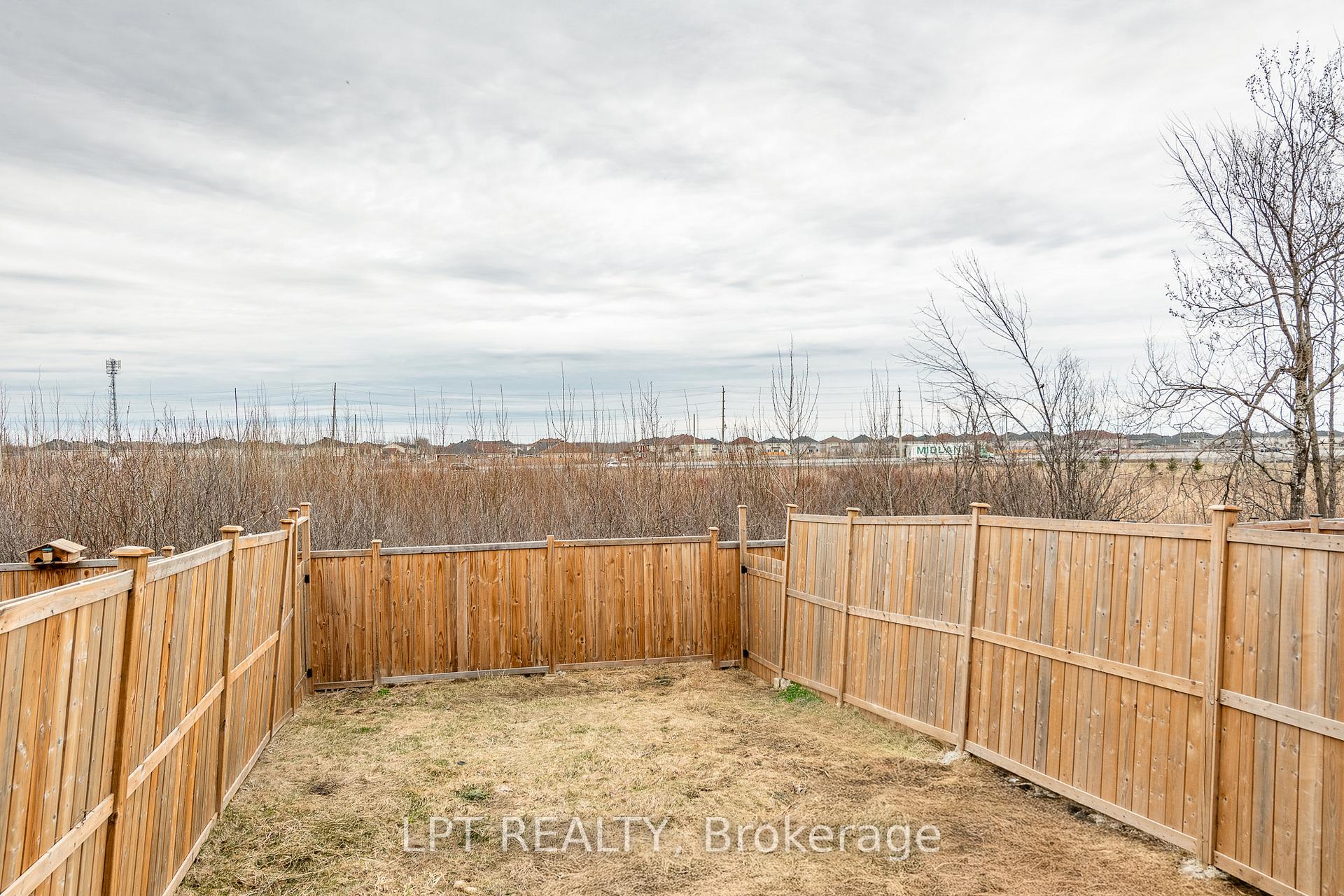Photo 26 of 39 McPhail Road, Carleton Place — HOMEH