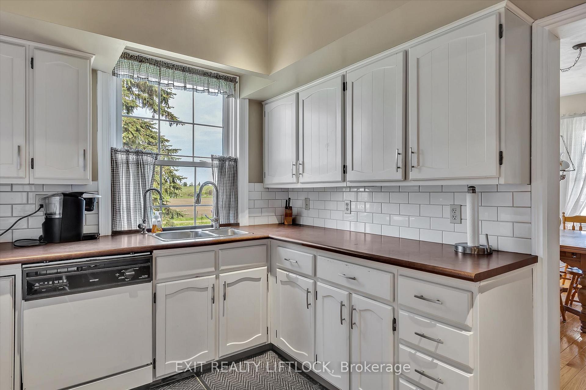 Photo 7 of 1266 Morton Line, Cavan Monaghan, Cavan Twp — HOMEH