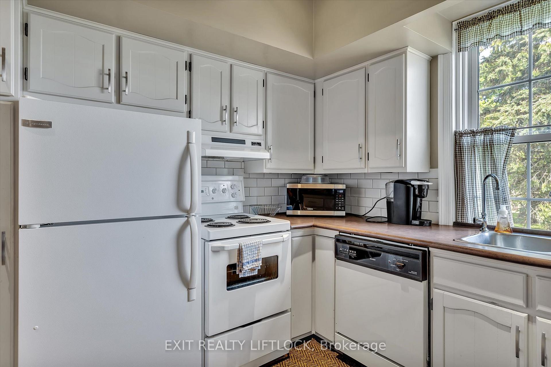 Photo 8 of 1266 Morton Line, Cavan Monaghan, Cavan Twp — HOMEH