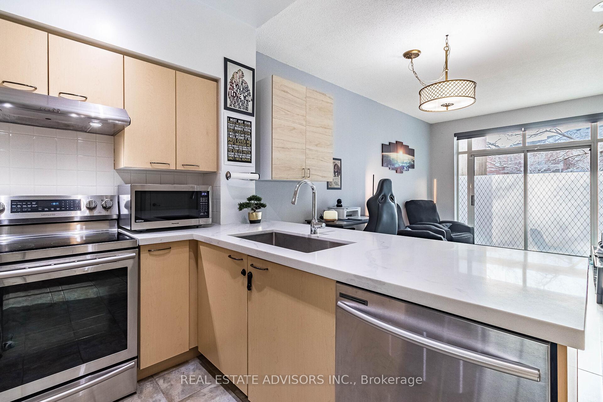 Photo 9 of Unit #117, 48 Suncrest Boulevard, Markham, Commerce Valley — HOMEH