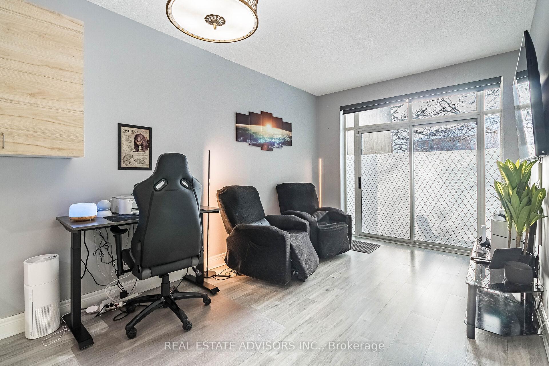 Photo 11 of Unit #117, 48 Suncrest Boulevard, Markham, Commerce Valley — HOMEH
