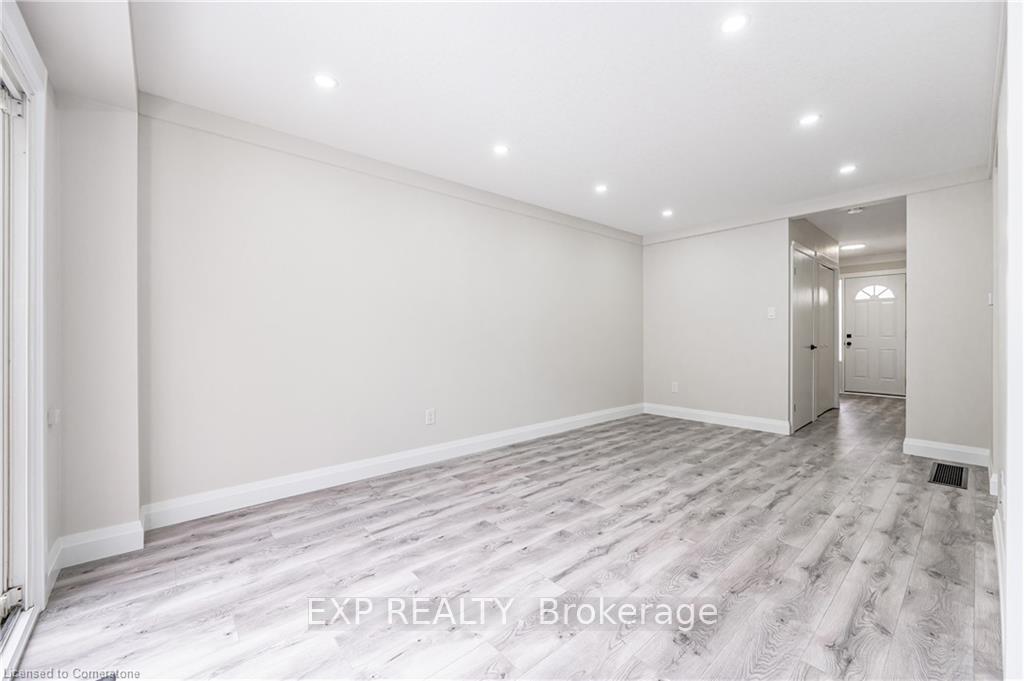 Photo 10 of Unit 95, 51 Paulander Drive, Kitchener — HOMEH