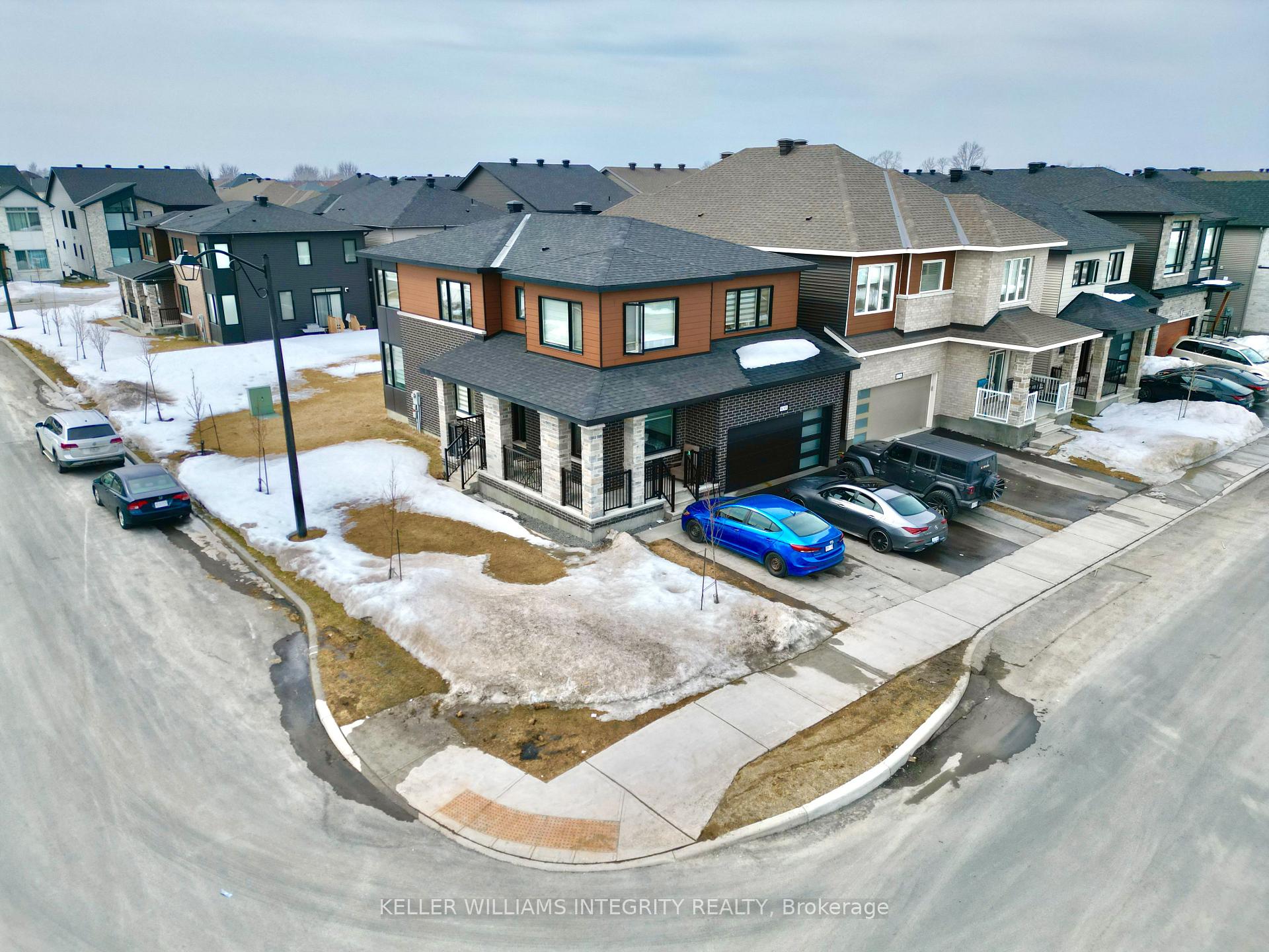 Front of 830 Crossgate Street