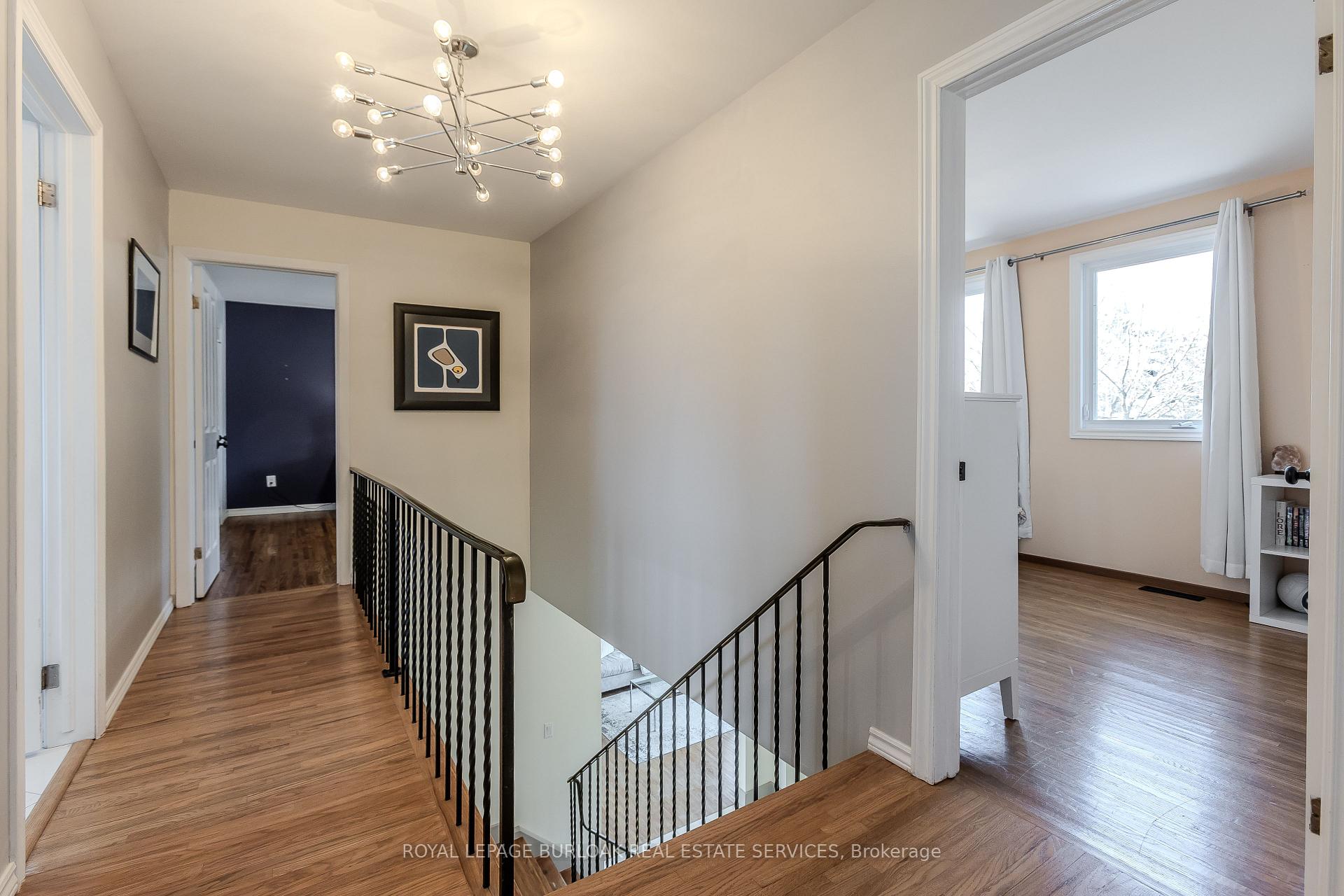 Photo 24 of 21 Cedar Street, Hamilton, Waterdown — HOMEH