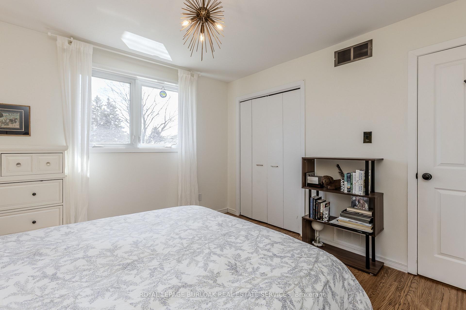 Photo 30 of 21 Cedar Street, Hamilton, Waterdown — HOMEH