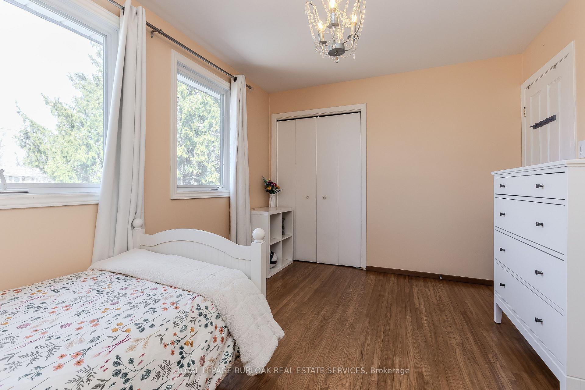 Photo 35 of 21 Cedar Street, Hamilton, Waterdown — HOMEH