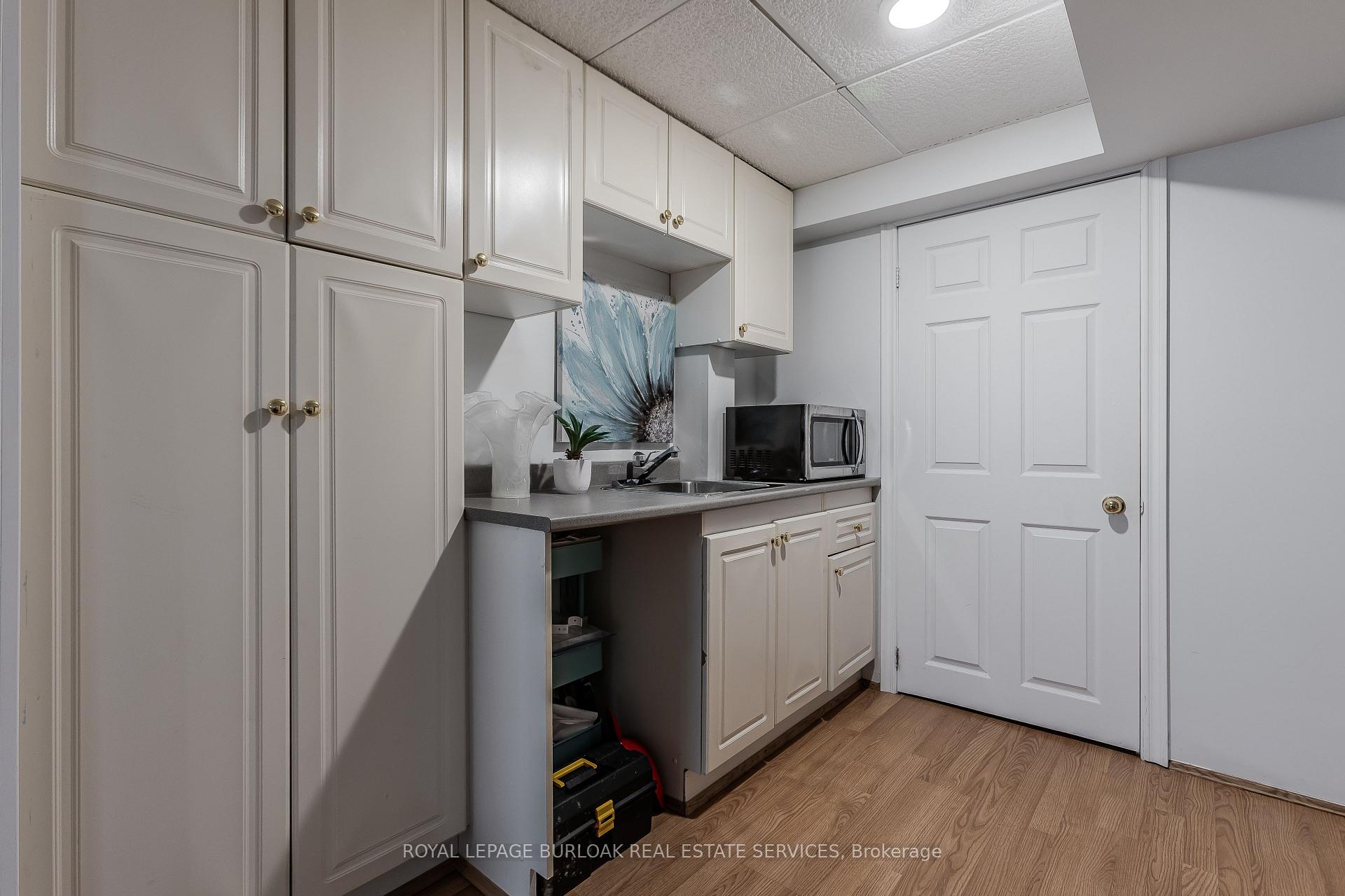 Photo 40 of 21 Cedar Street, Hamilton, Waterdown — HOMEH
