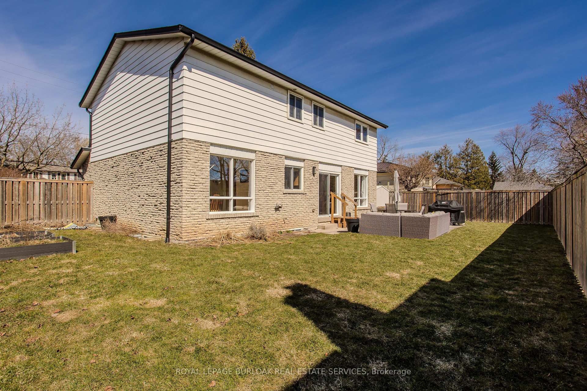 Photo 44 of 21 Cedar Street, Hamilton, Waterdown — HOMEH