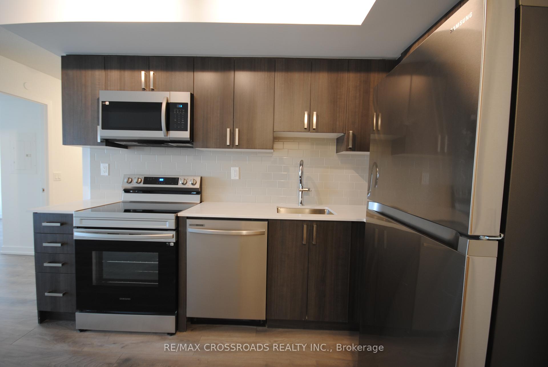 Photo 6 of Unit 1406, 1435 Celebration Drive, Pickering, Bay Ridges — HOMEH