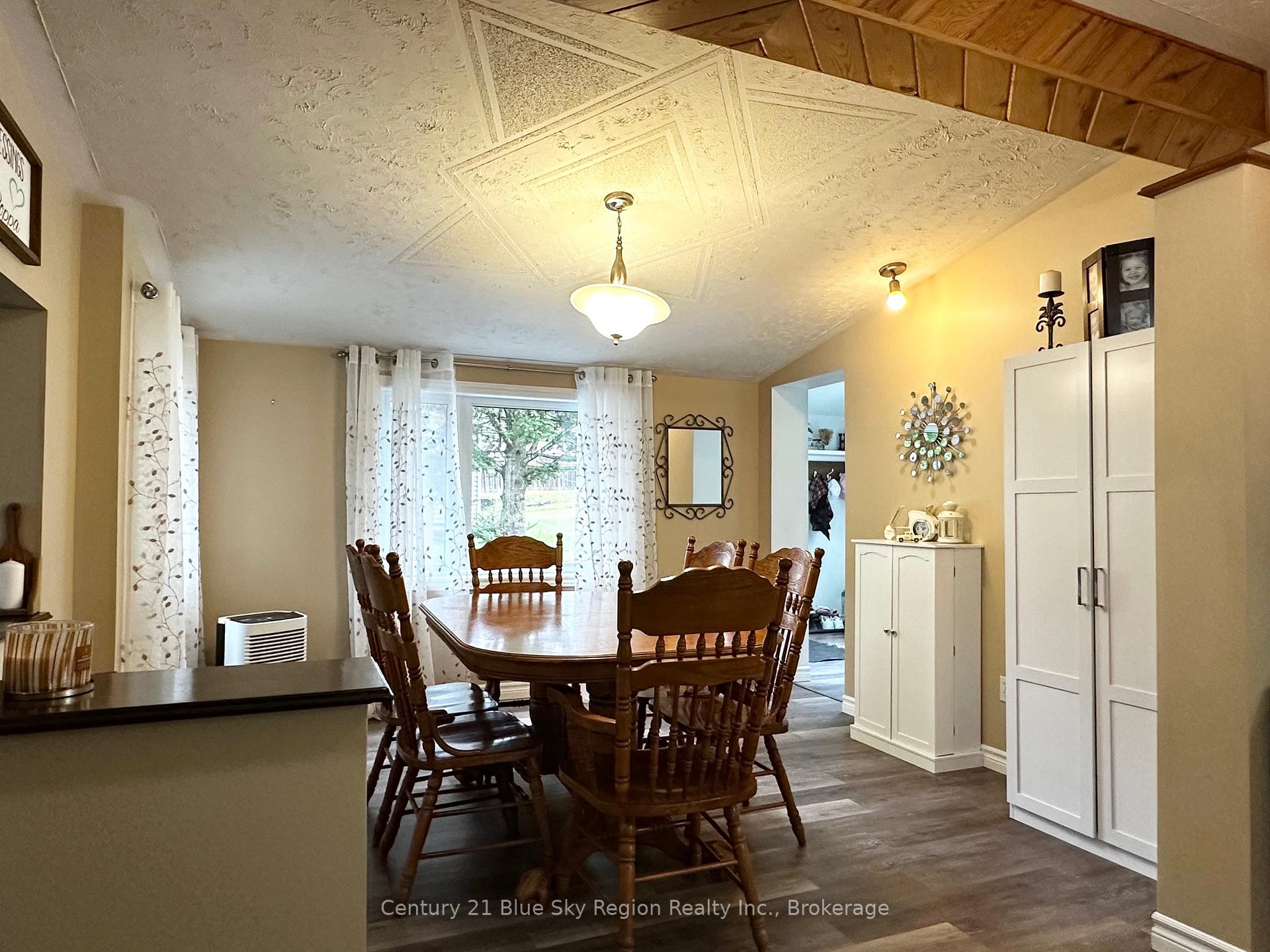 Photo 5 of 1065 James Street, Mattawa — HOMEH