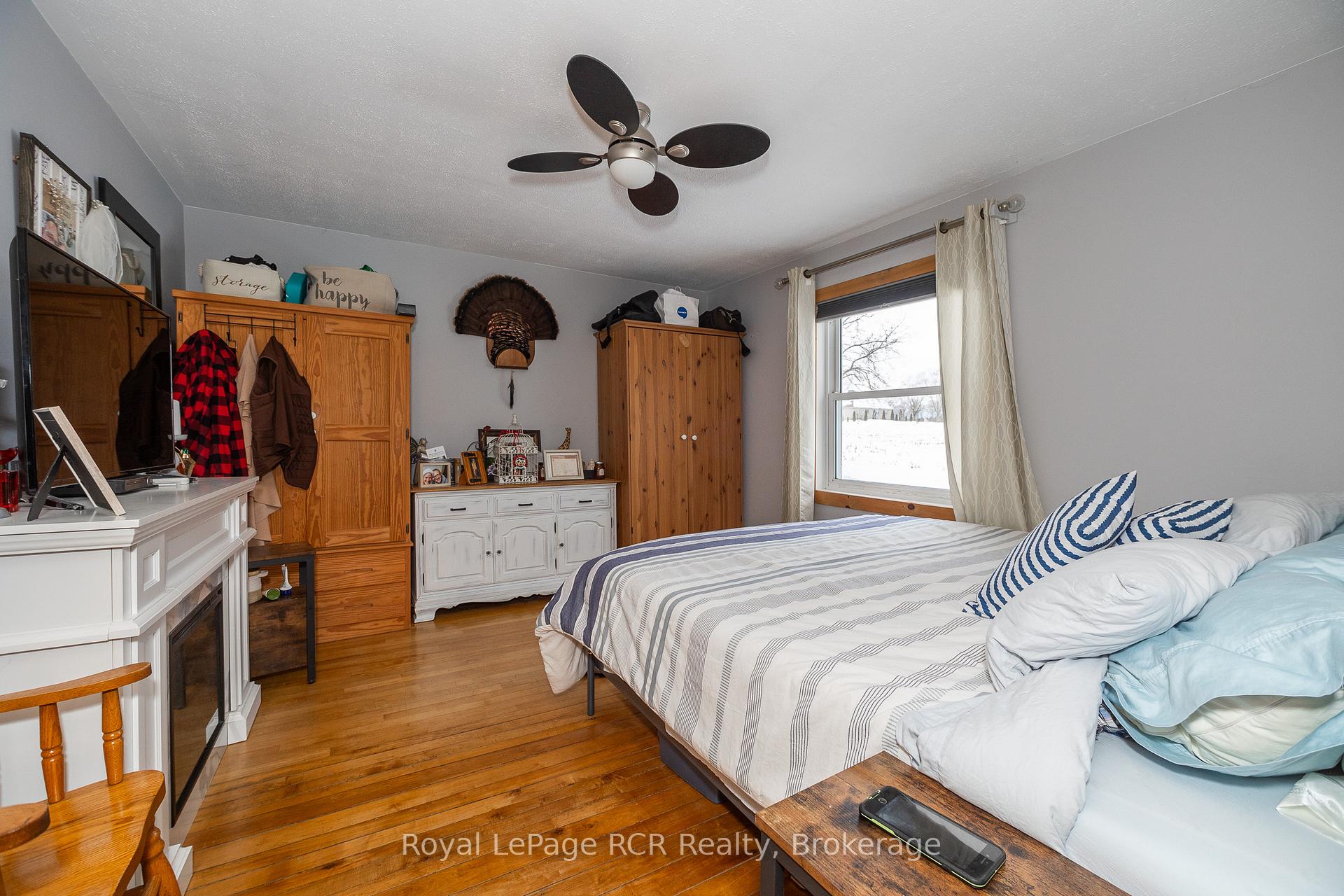 Photo 14 of 206 Crawford Road, Chatsworth — HOMEH