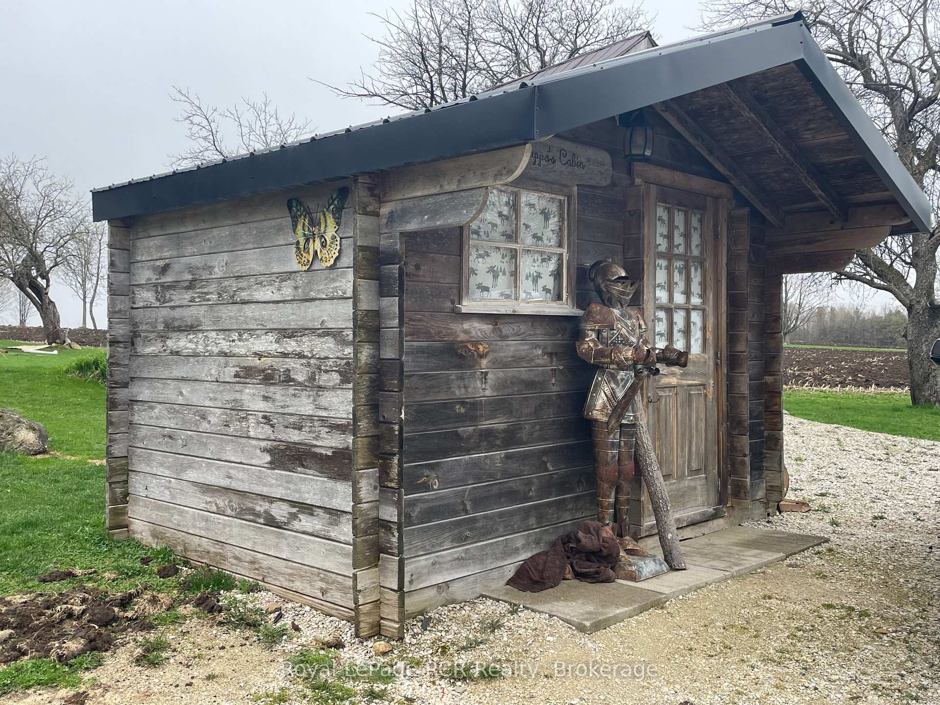 Photo 22 of 206 Crawford Road, Chatsworth — HOMEH