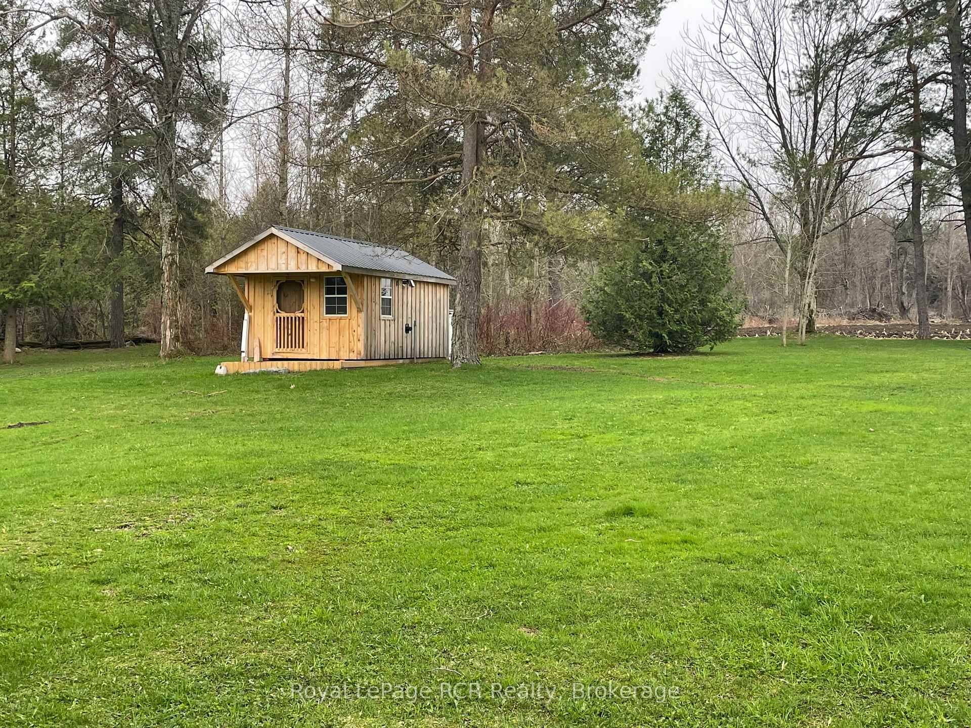 Photo 23 of 206 Crawford Road, Chatsworth — HOMEH