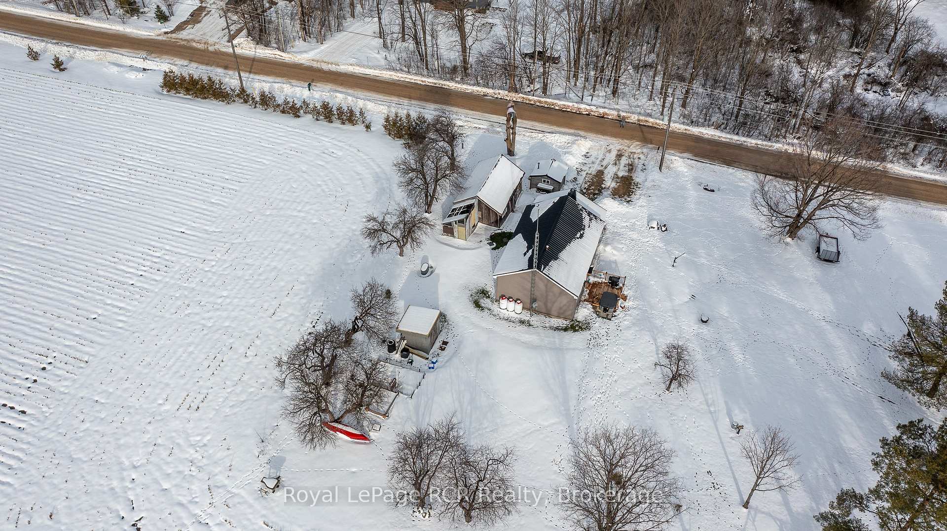 Photo 31 of 206 Crawford Road, Chatsworth — HOMEH