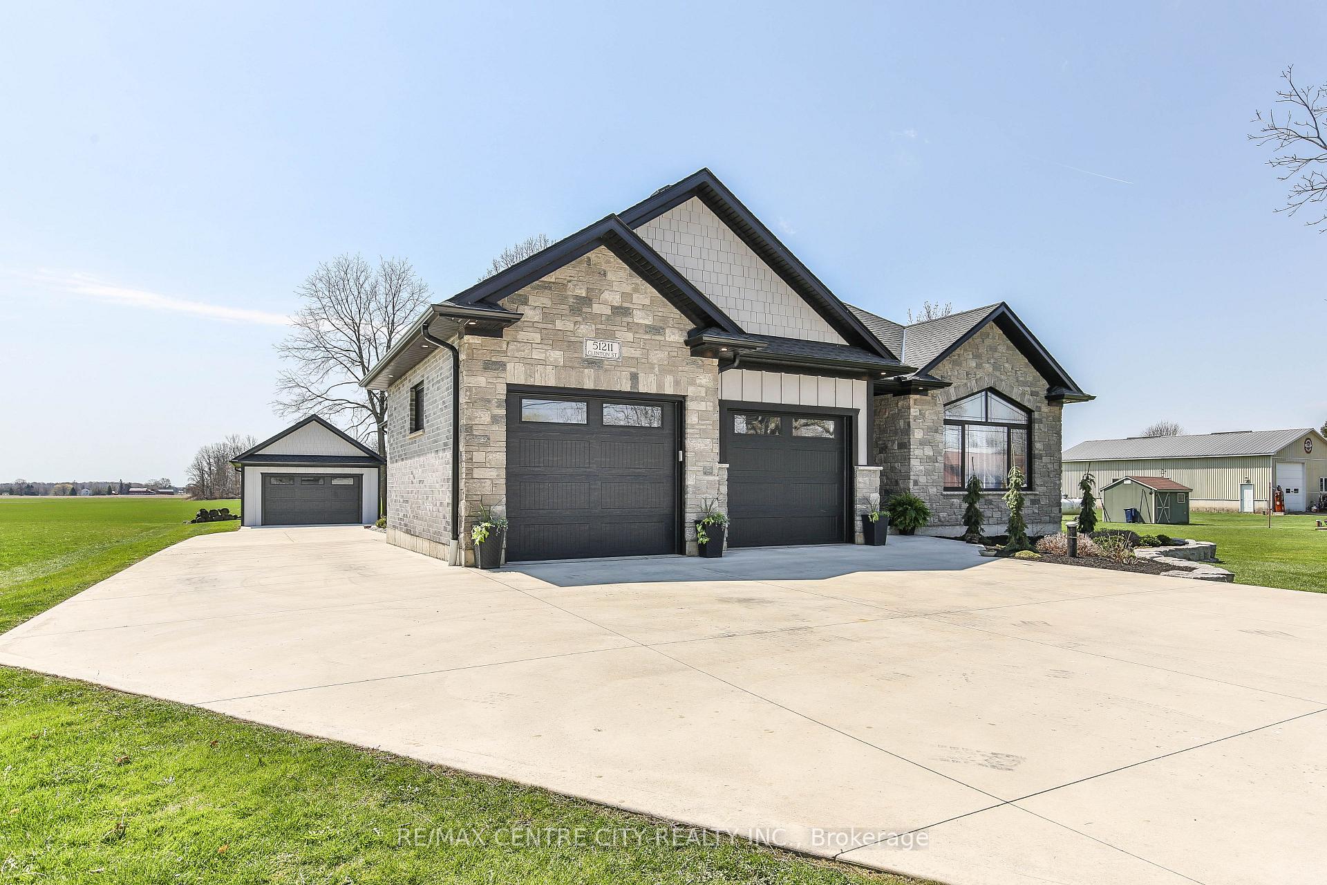 Photo 2 of 51211 Clinton Street, Malahide, Springfield — HOMEH