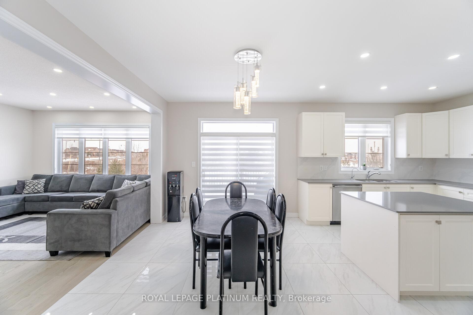 Photo 9 of 21 Smallwood Road, Brampton, Northwest Brampton — HOMEH