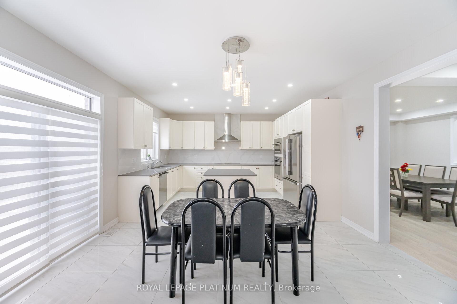 Photo 20 of 21 Smallwood Road, Brampton, Northwest Brampton — HOMEH