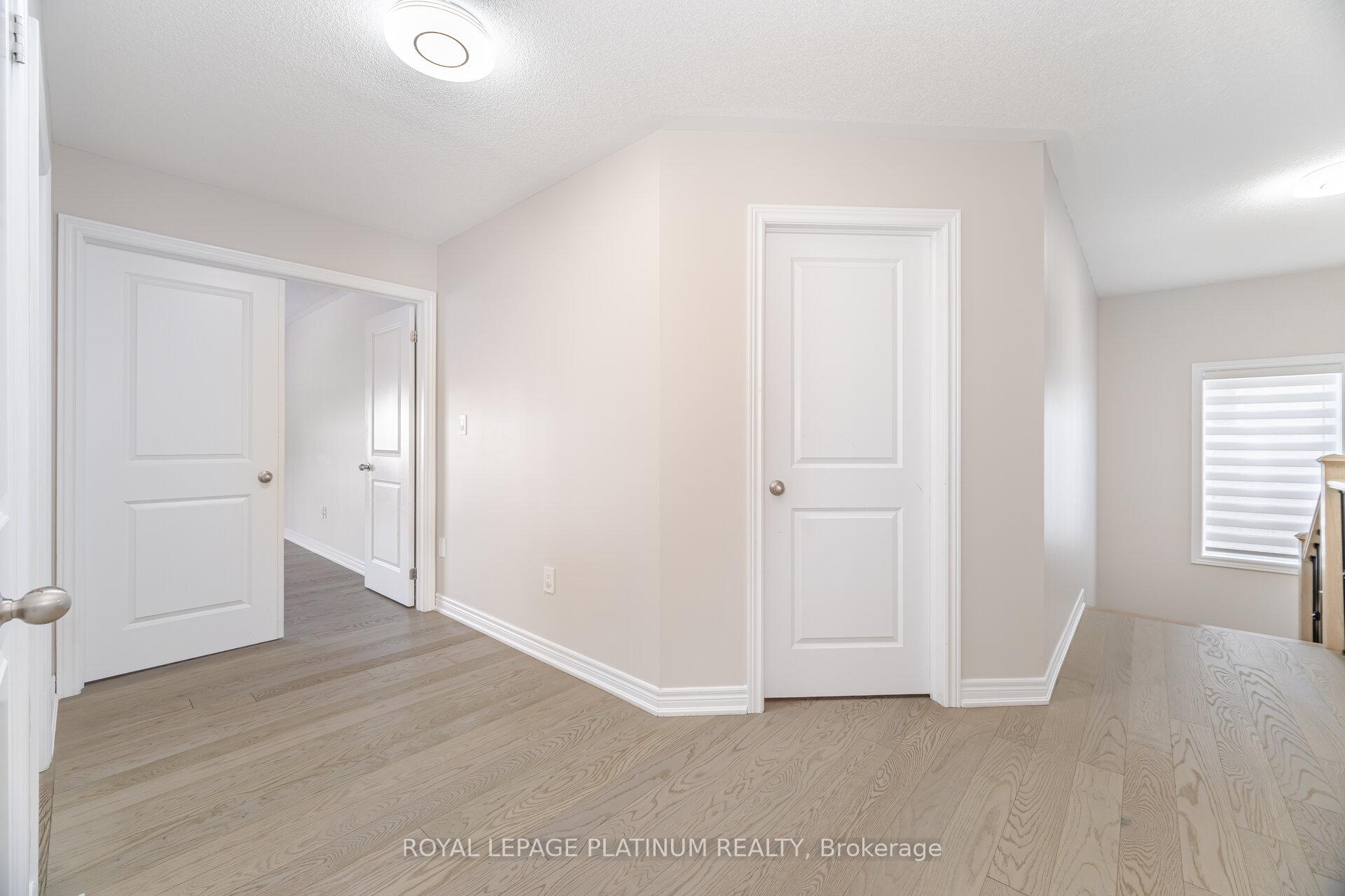 Photo 12 of 21 Smallwood Road, Brampton, Northwest Brampton — HOMEH
