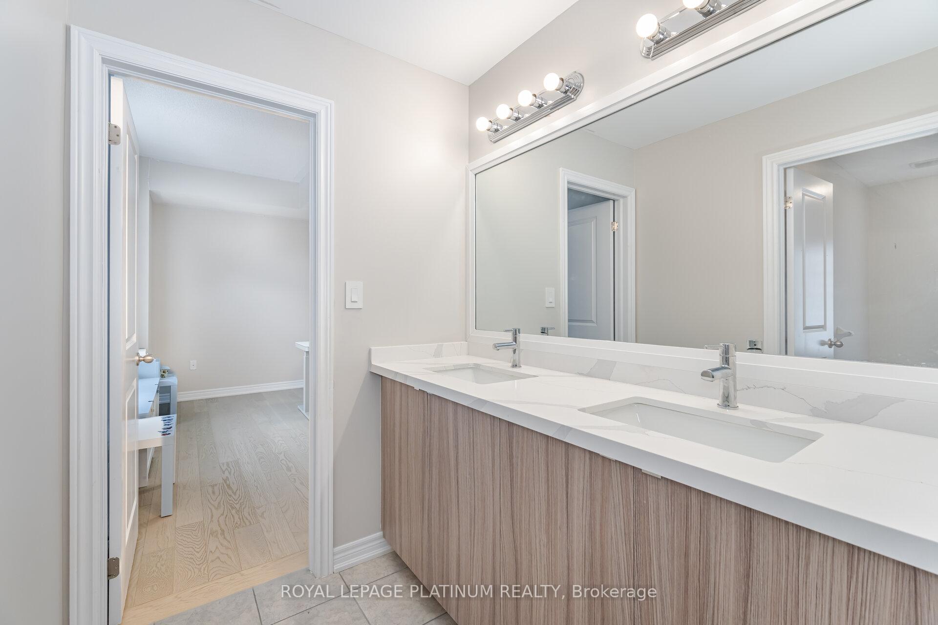 Photo 13 of 21 Smallwood Road, Brampton, Northwest Brampton — HOMEH