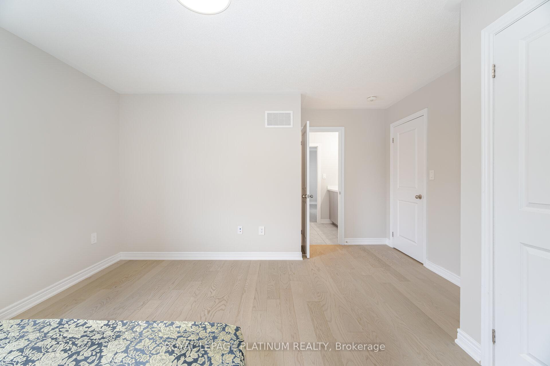 Photo 16 of 21 Smallwood Road, Brampton, Northwest Brampton — HOMEH