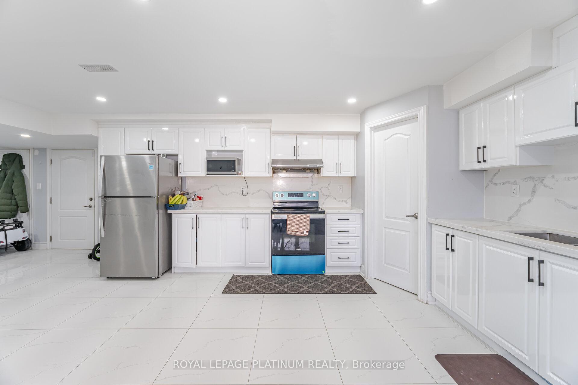 Photo 28 of 21 Smallwood Road, Brampton, Northwest Brampton — HOMEH