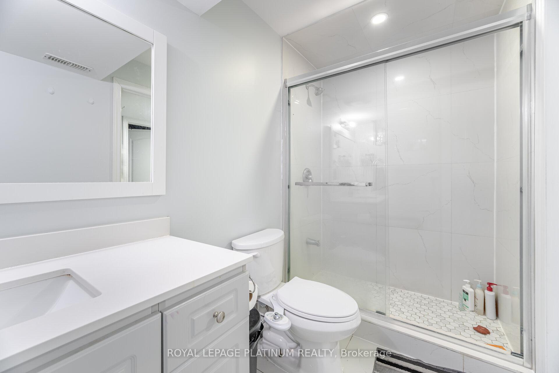 Photo 8 of 21 Smallwood Road, Brampton, Northwest Brampton — HOMEH