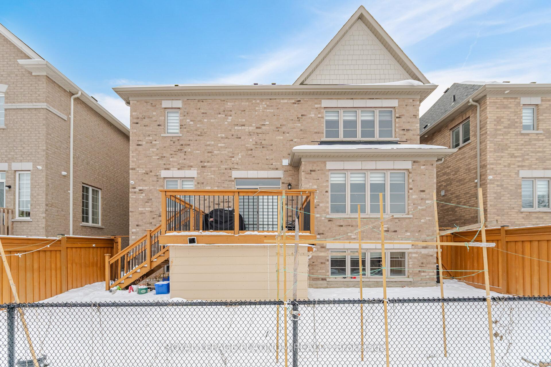 Photo 27 of 21 Smallwood Road, Brampton, Northwest Brampton — HOMEH
