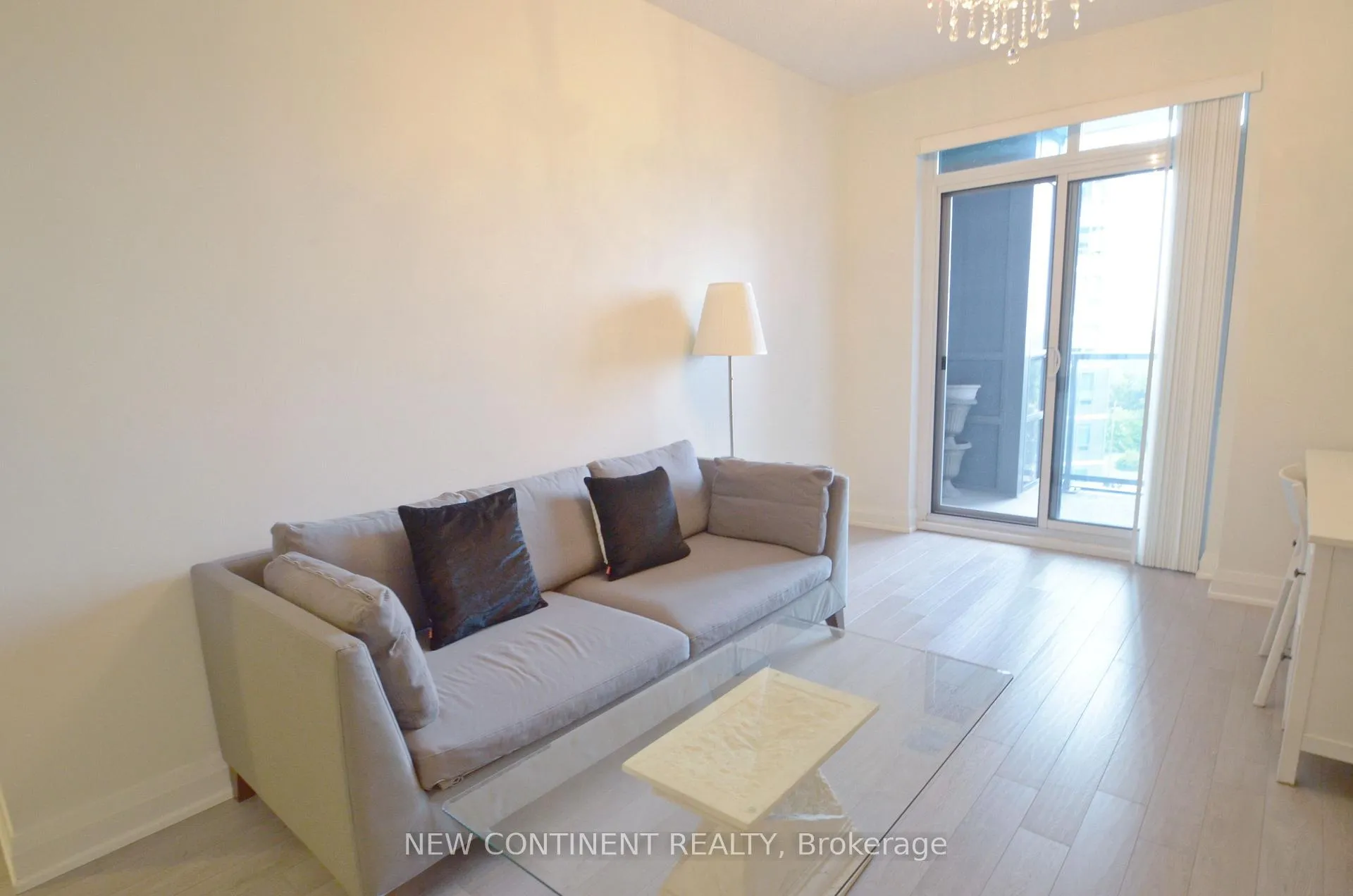 Photo 7 of Unit 838, 7171 Yonge Street, Markham, Grandview — HOMEH
