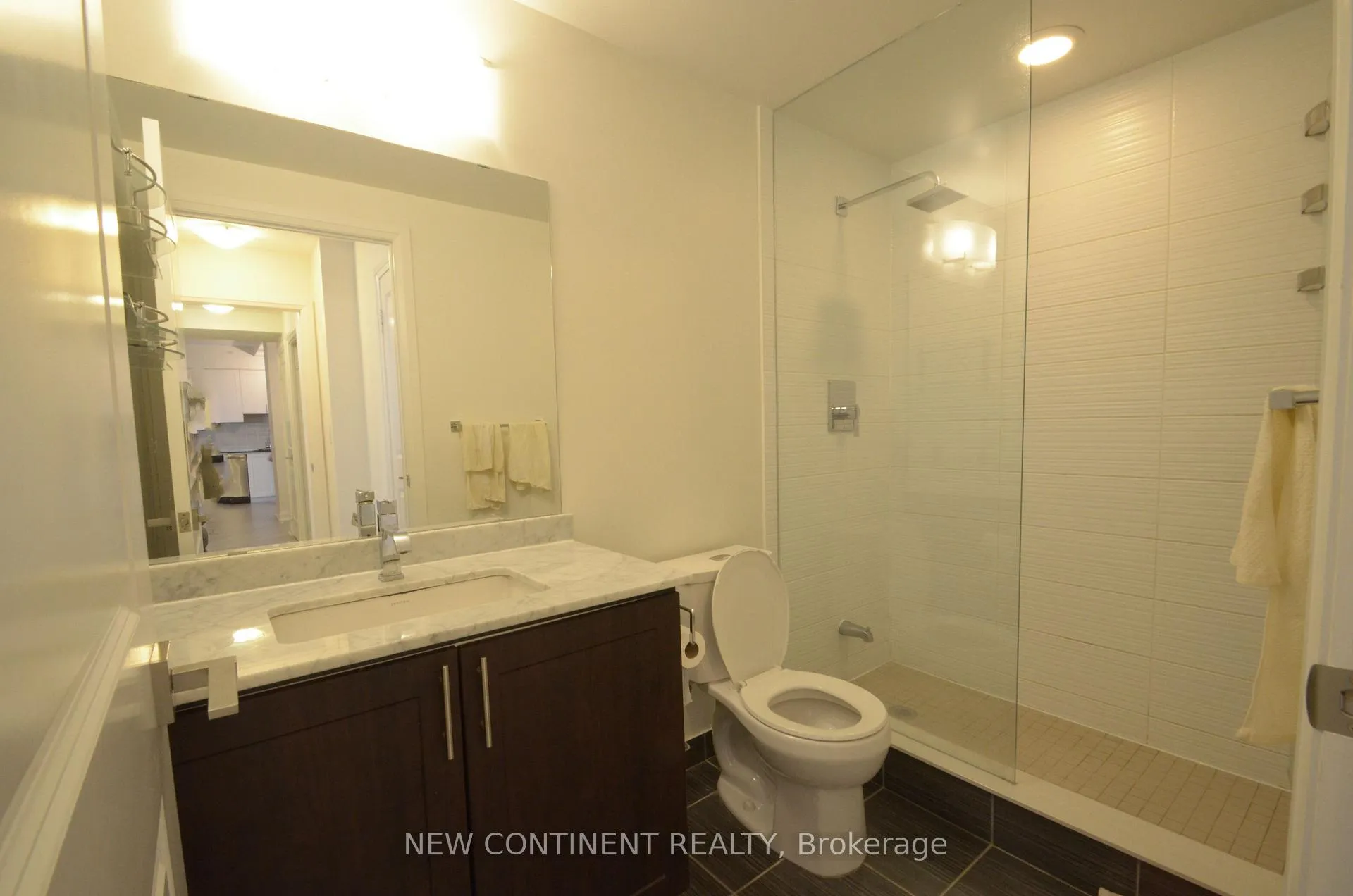 Photo 10 of Unit 838, 7171 Yonge Street, Markham, Grandview — HOMEH