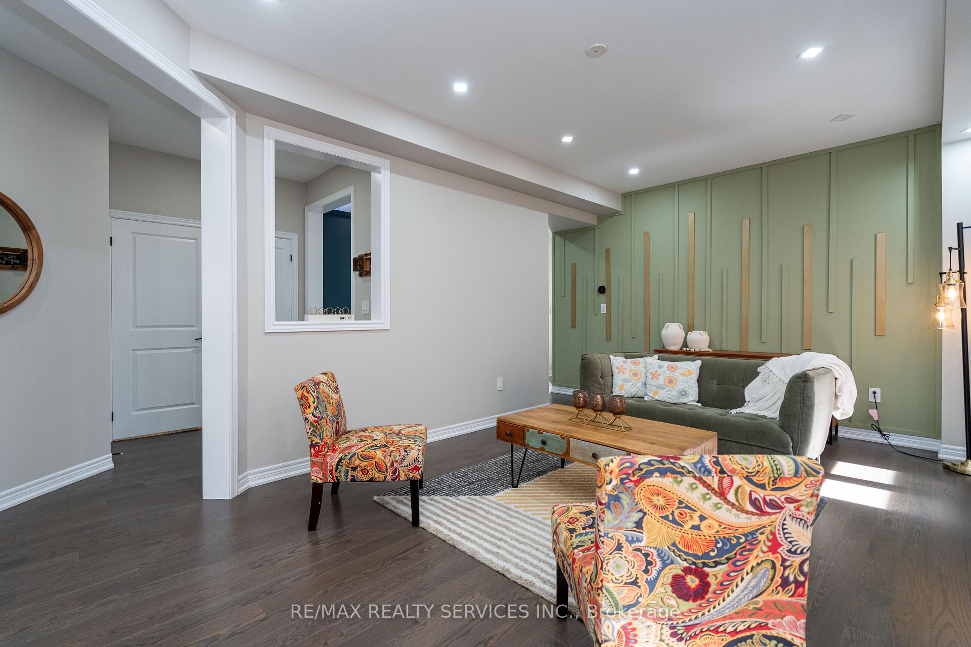 Photo 14 of 109 Benhurst Crescent, Brampton, Northwest Brampton — HOMEH