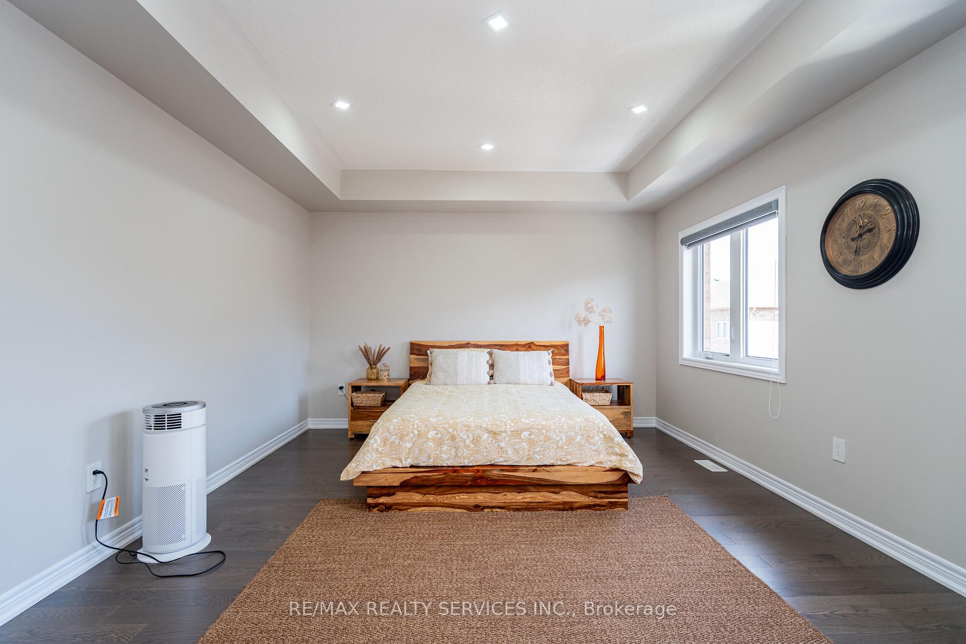 Photo 18 of 109 Benhurst Crescent, Brampton, Northwest Brampton — HOMEH