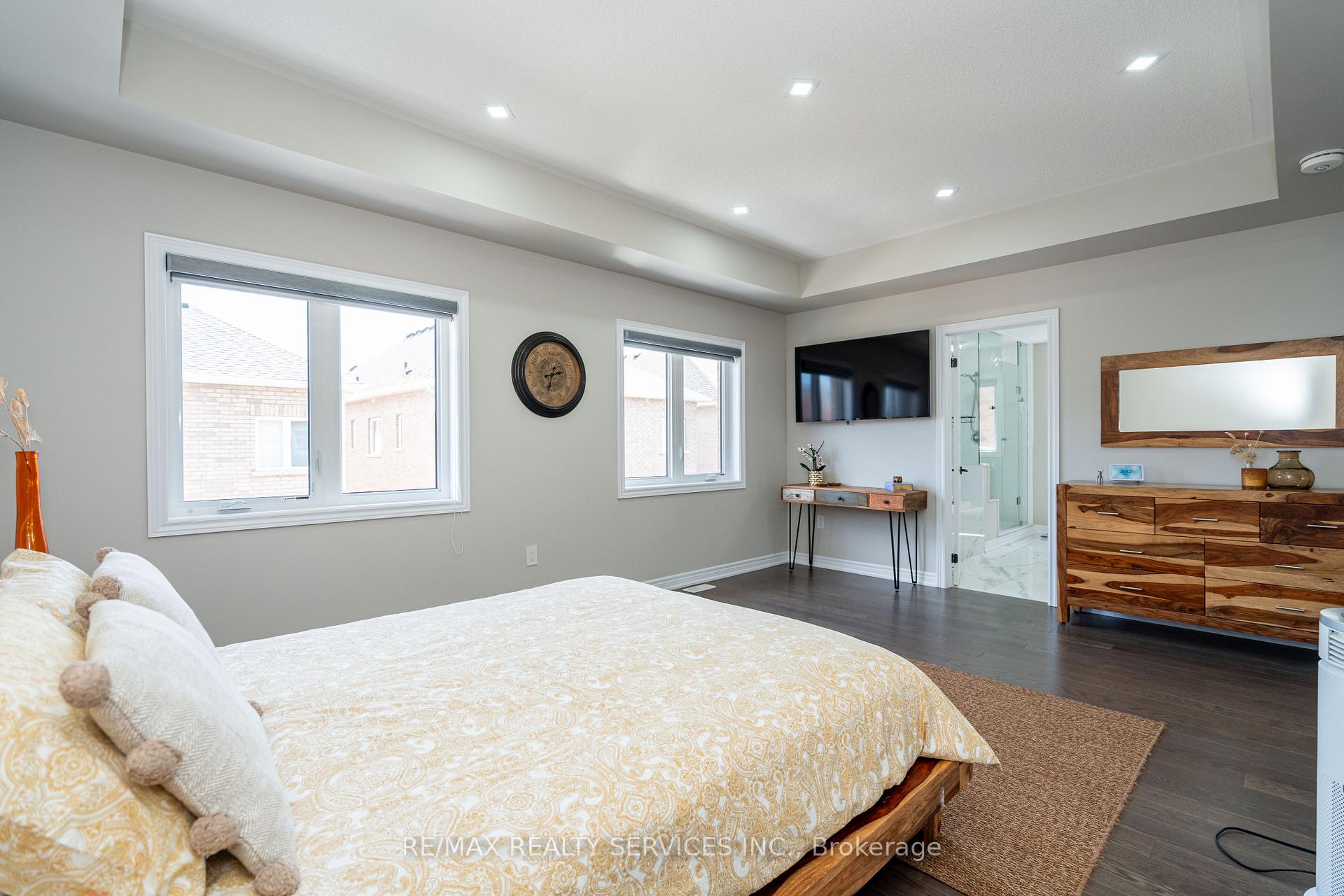 Photo 17 of 109 Benhurst Crescent, Brampton, Northwest Brampton — HOMEH