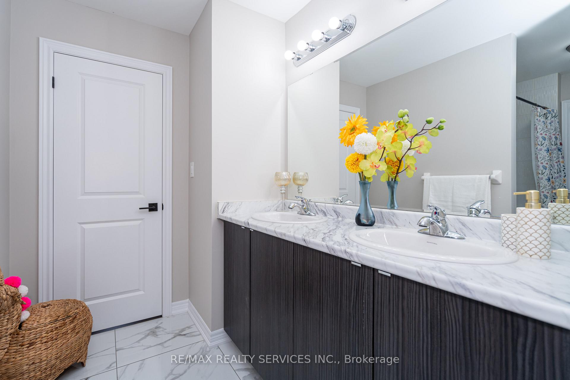 Photo 21 of 109 Benhurst Crescent, Brampton, Northwest Brampton — HOMEH