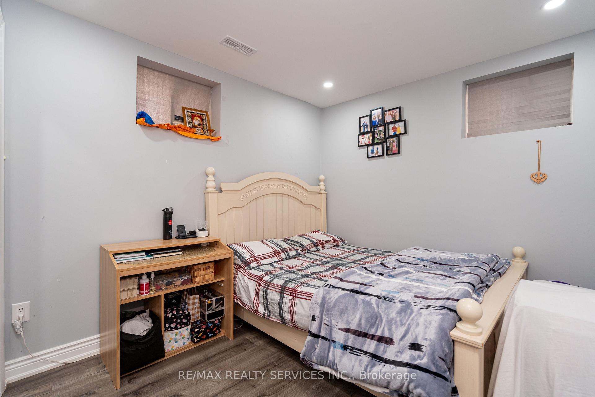 Photo 37 of 109 Benhurst Crescent, Brampton, Northwest Brampton — HOMEH