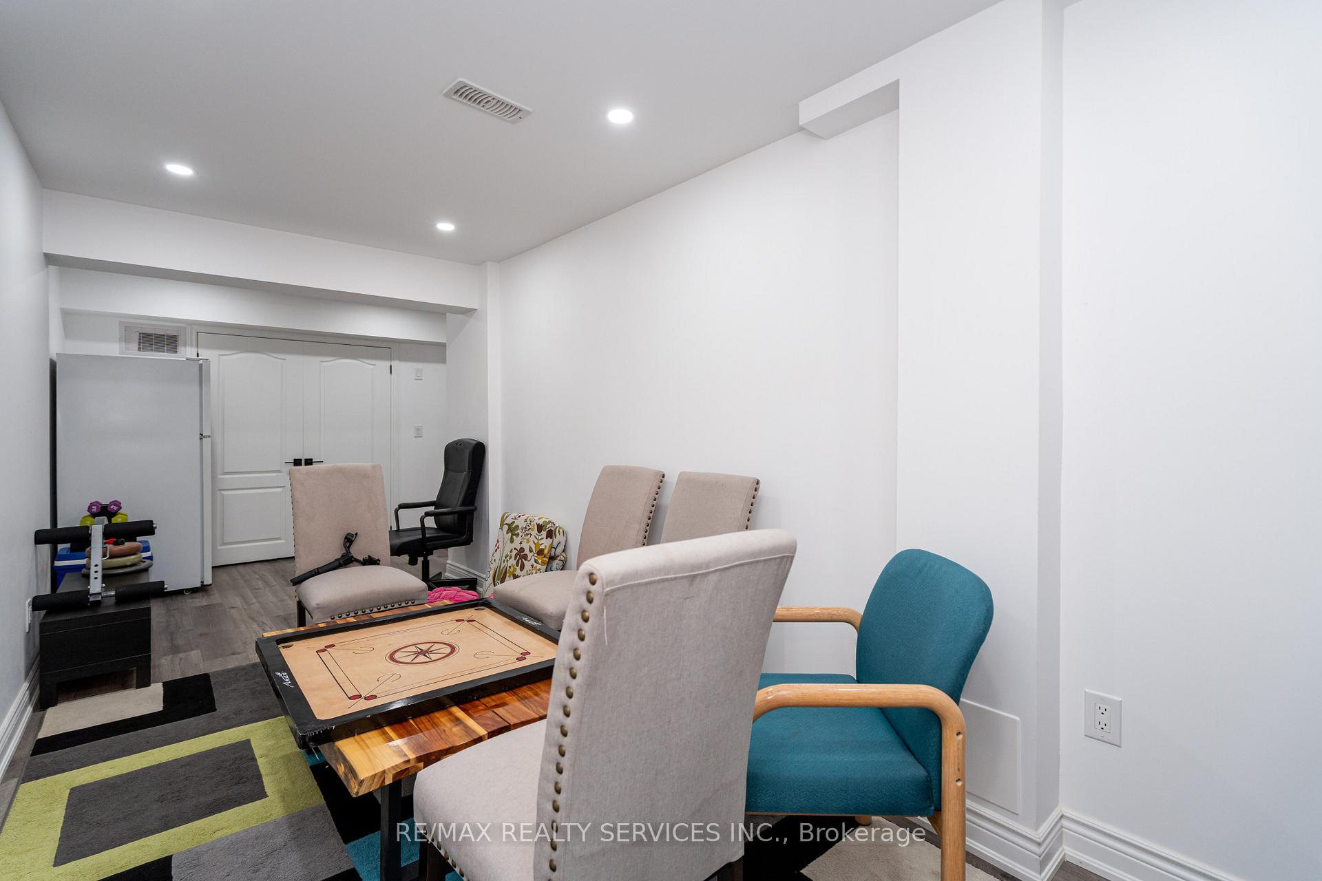 Photo 36 of 109 Benhurst Crescent, Brampton, Northwest Brampton — HOMEH