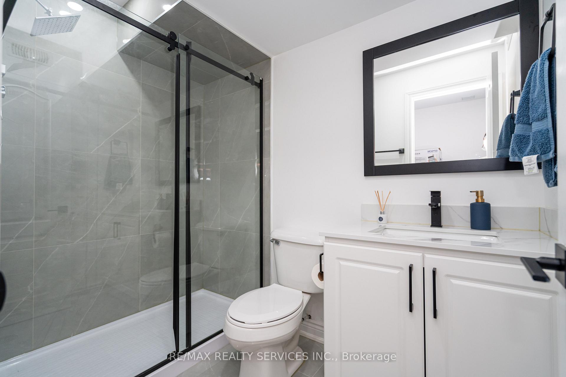 Photo 28 of 109 Benhurst Crescent, Brampton, Northwest Brampton — HOMEH