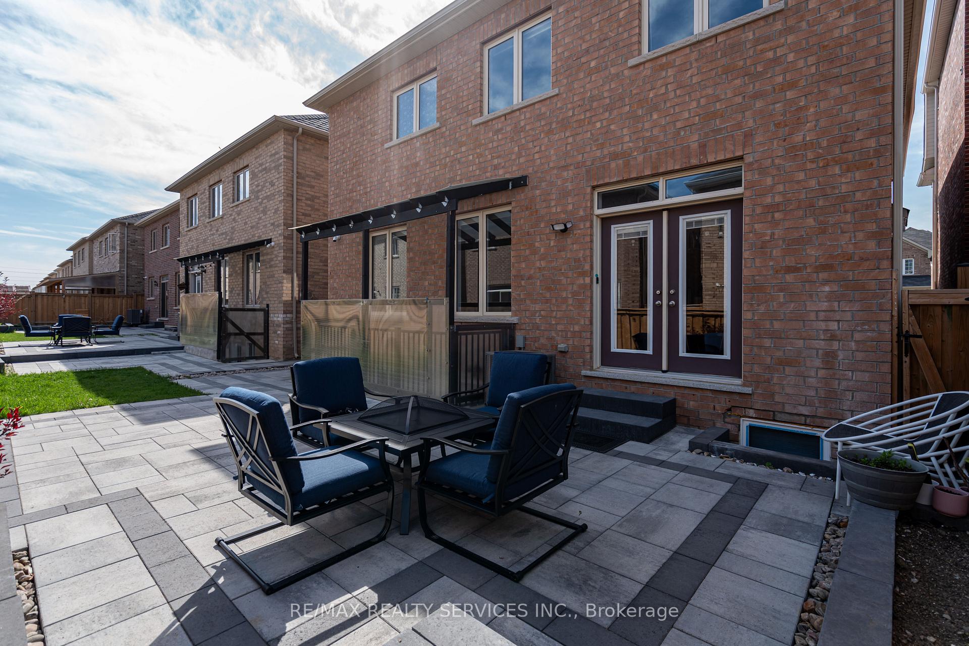 Photo 29 of 109 Benhurst Crescent, Brampton, Northwest Brampton — HOMEH