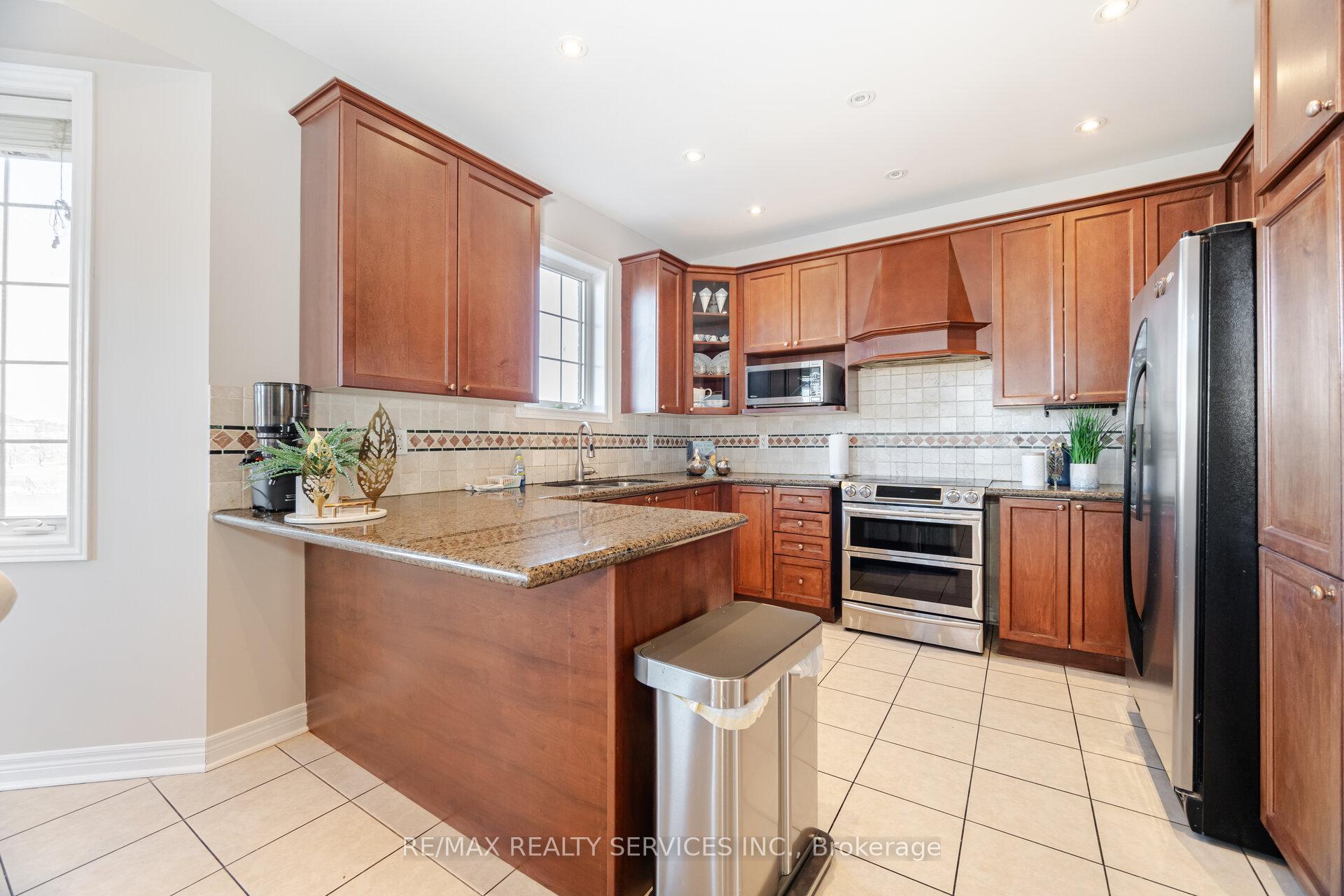 Photo 22 of 9 Watchman Road, Brampton, Bram East — HOMEH