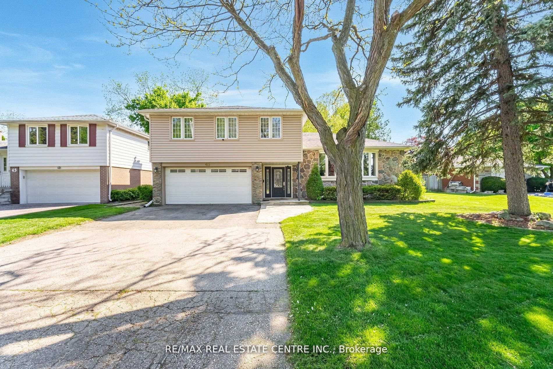 Front of 45 Core Crescent