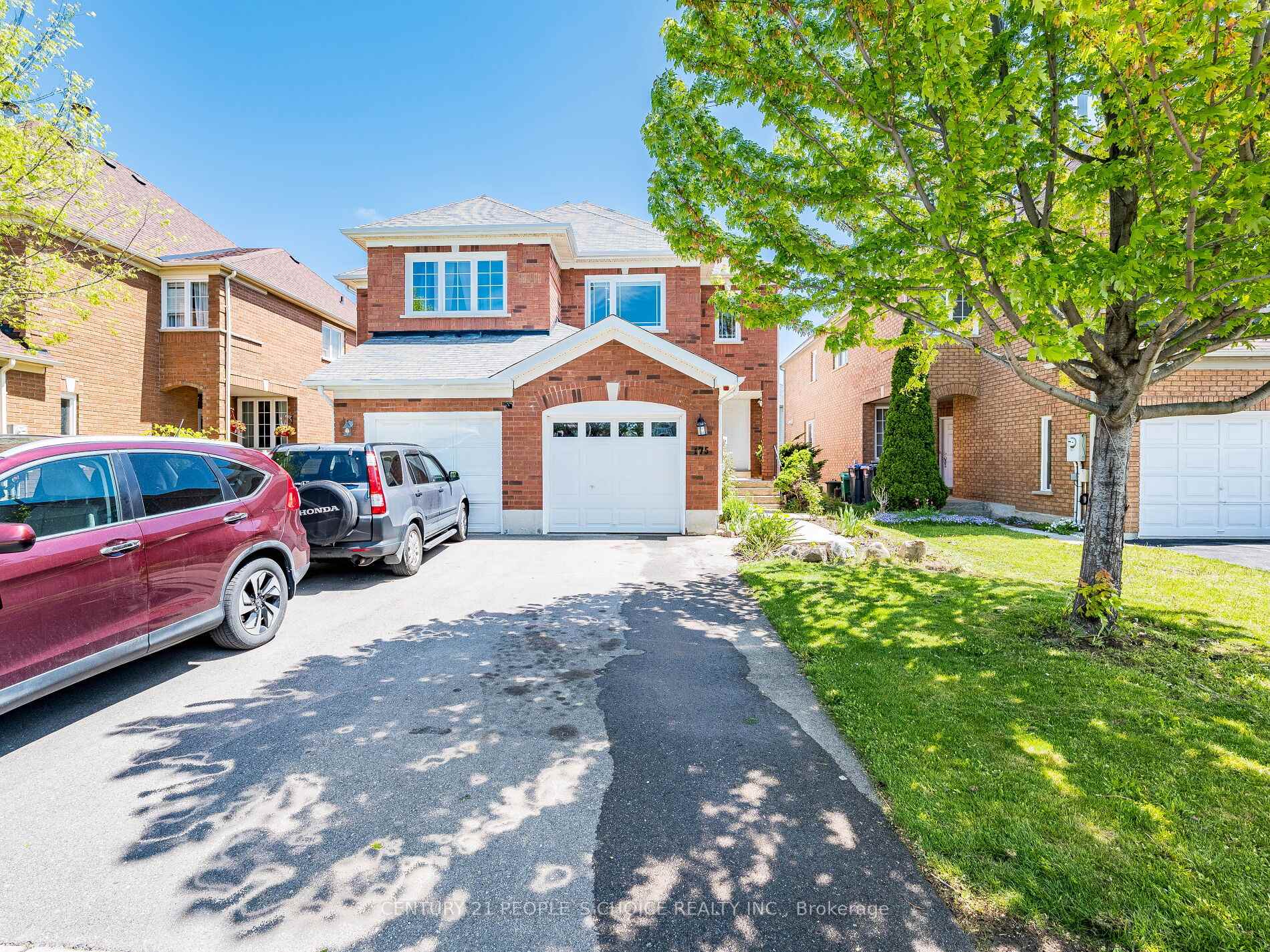 Photo 12 of 175 Fernforest Drive, Brampton, Sandringham-Wellington — HOMEH
