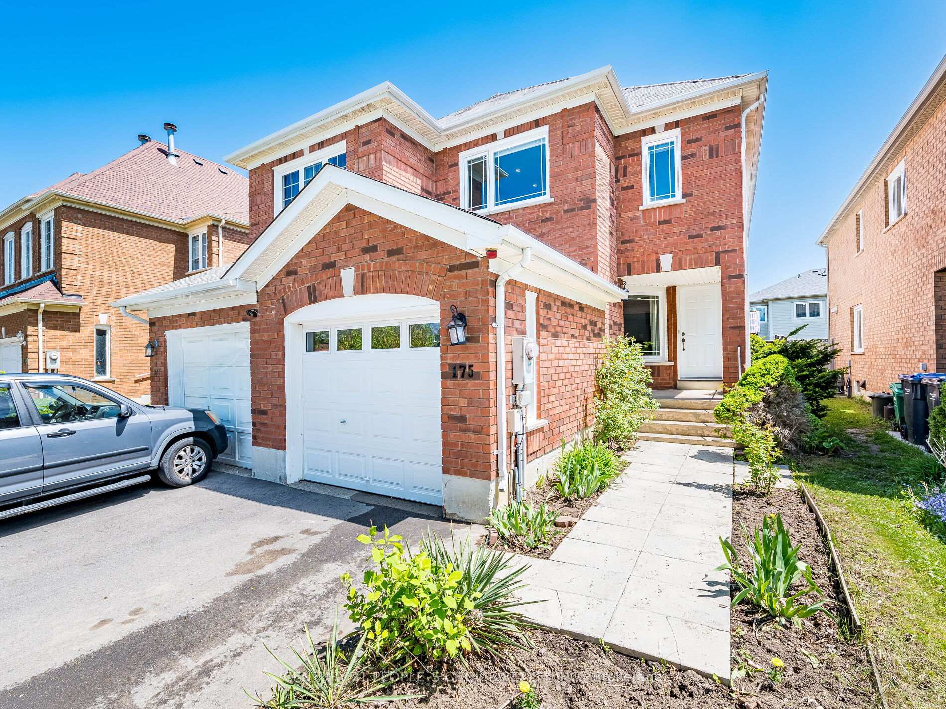 Photo 13 of 175 Fernforest Drive, Brampton, Sandringham-Wellington — HOMEH
